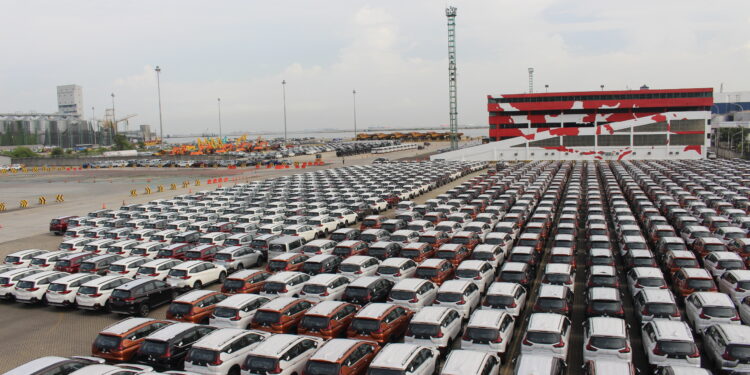 Arus Bongkar Muat Layanan Kendaraan di Terminal IPCC Kian Dekati Kondisi Normal