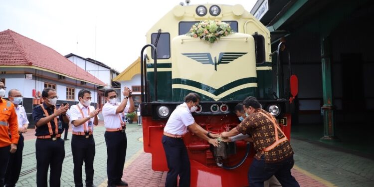 KAI Hadirkan Kembali Livery Lokomotif Tahun 1953-1991