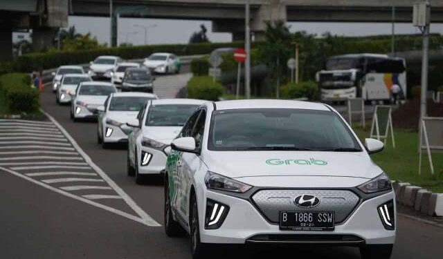 Mau Coba Naik Tesla? Di Bandara Soekarno-Hatta Aja