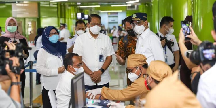 Dukung Vaksinasi Covid-19, 9 Ribu Pegawai, Orang Tua, dan Pensiunan KAI Telah Divaksin