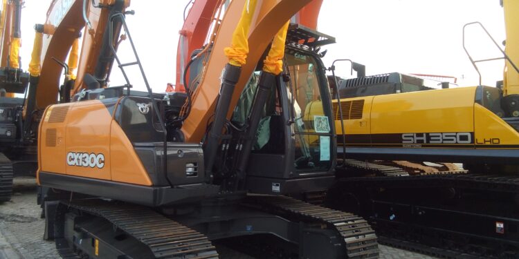 Permintaan Cukup Tinggi, Bongkar Muat Alat Berat dan Truck Melalui Terminal IPCC Alami Kenaikan di Maret 2021