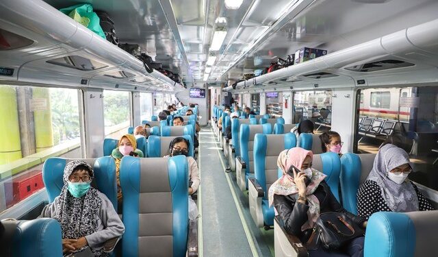 Hari Lanjut Usia Nasional, KAI Peduli Masyarakat Lansia