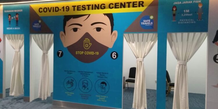 Penumpang Tiba Dari Luar Negeri Harus Jalani Tes PCR di Bandara Soekarno-Hatta