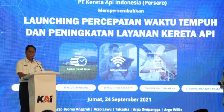 Sambut HUT ke-76, KAI Percepat Waktu Tempuh KA serta Hadirkan Wifi Gratis dan Live Cooking di atas KA