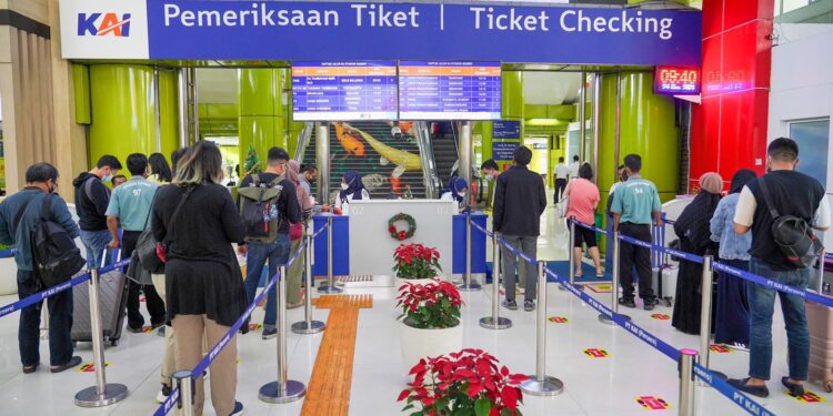 Menjelang Libur Natal & Tahun Baru, Tiket Kereta Api Masih Tersedia