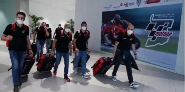 Rider Moto GP Bertolak ke Lombok Melalui Terminal 3 Bandara Soekarno-Hatta