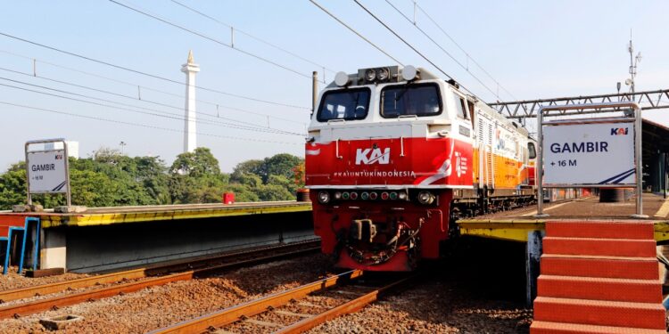 Stasiun Gambir Masih Tetap Layani KA Jarak Jauh