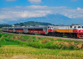 KAI Kembali Hadirkan Livery Khusus dan Ornamen HUT Ke-77 Kemerdekaan RI