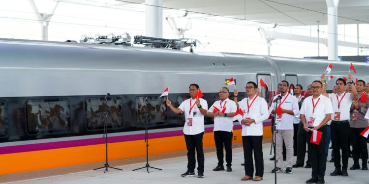 Uji Coba Berjalan Lancar, KAI Berkomitmen Selesaikan Proyek KCJB dengan GCG