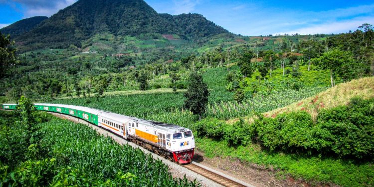 KAI Angkut 30,7 Juta Ton Barang Pada Semester I Tahun 2023