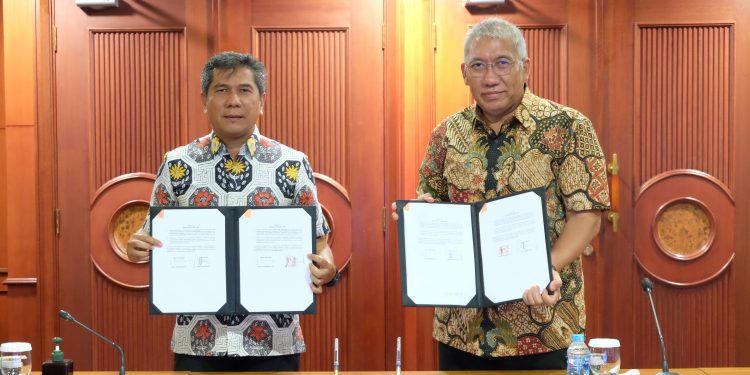 BULOG Gandeng Pelindo Tingkatkan Pelayanan Bongkar Muat Komiditas Pangan