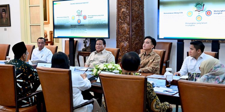 Presiden Prabowo Pimpin Rapat Penyelenggaraan Sekolah Rakyat Rintisan Tahun 2025