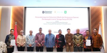 Danantara Indonesia Inisiasi Hibah PLTS Sumenep ke Pemda, PLN Siap Suplai Listrik Bersih Bagi 2.000 KK